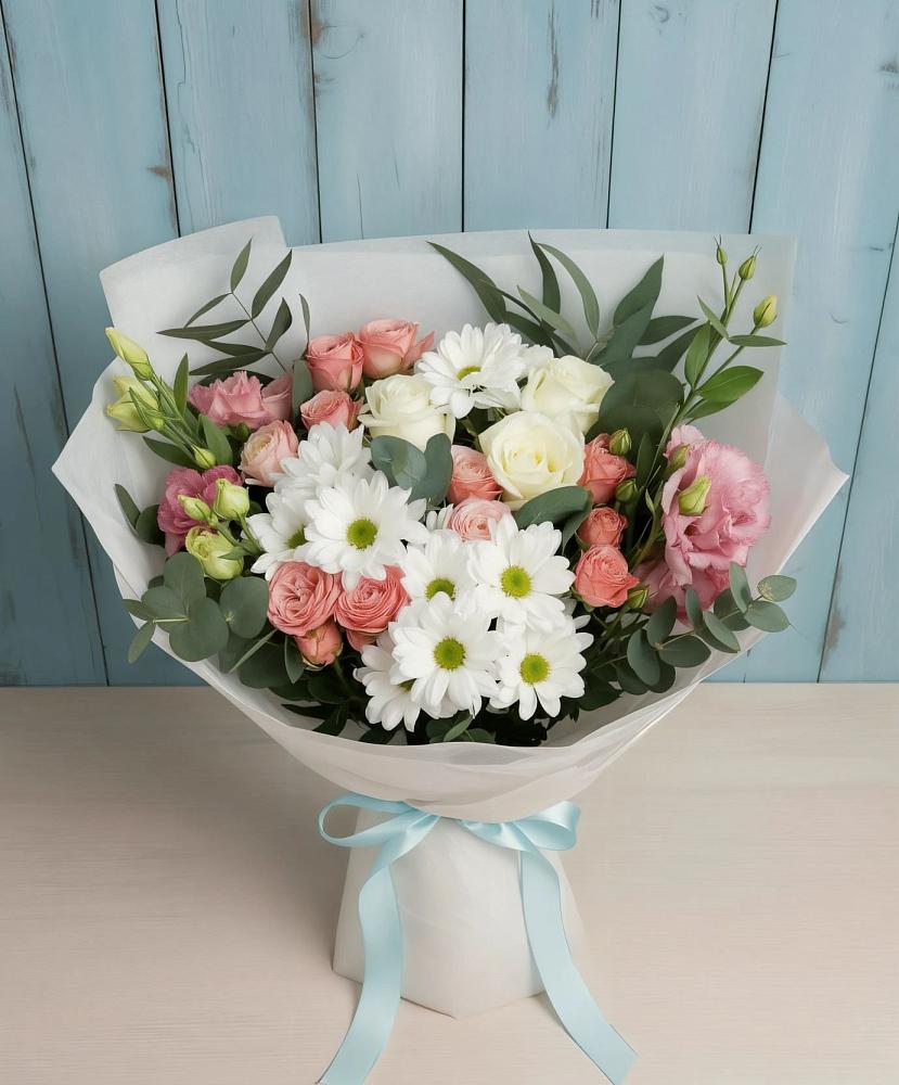 Букет цветов из: Розы, Лизиантусы и Хризантемы в Бугульму