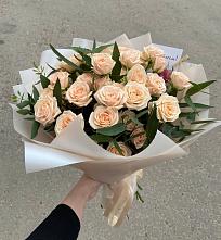 Букет Кремовые розы Латте в Бугульму