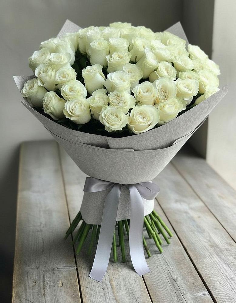 Букет 35 Белых роз в Бугульму