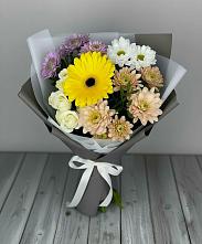 Букет цветов из:  Розы, Герберы и Хризантемы в Бугульму