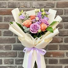Букет цветов из:  Лизиантусы и Розы #REPLACE_PRED# Бугульму