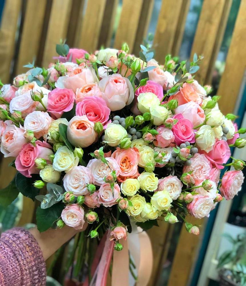 Букет цветов из: Розы в Бугульму