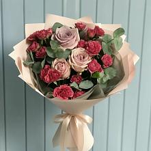 Букет цветов из:  Гвоздики и Розы в Бугульму