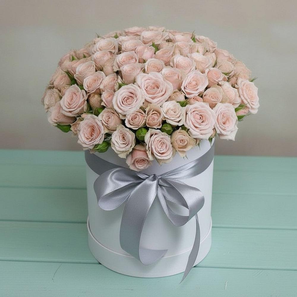 Композиция утонченная красота в Бугульму Цветочная композиция из Розы в шляпной коробке в Бугульму