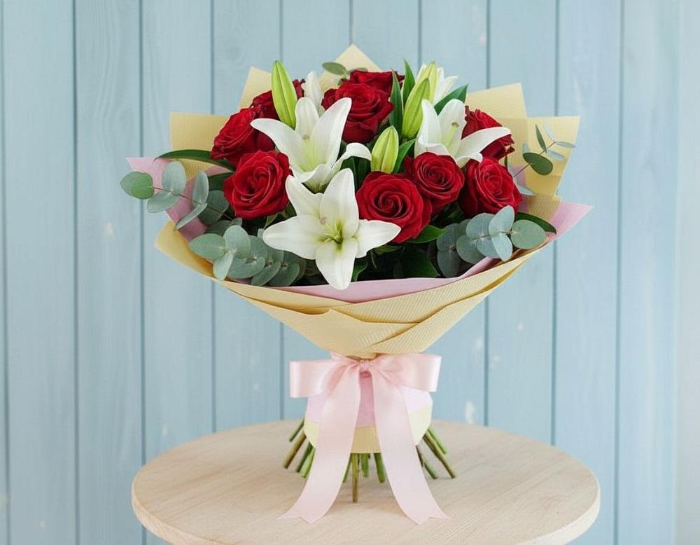 Букет цветов из: Лилии и Розы в Бугульму